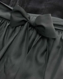 Alice Dirndl lang mit Schürze