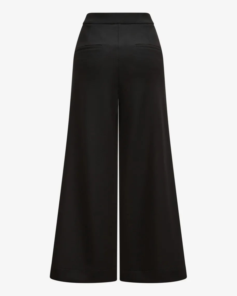 Arina 7/8-Hose Cropped