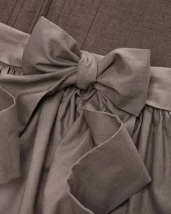 Bodensee Viky Leinendirndl lang mit Schürze