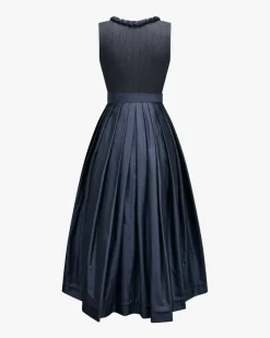 Dirndl lang mit Schürze