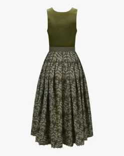 Dirndl lang mit Schürze