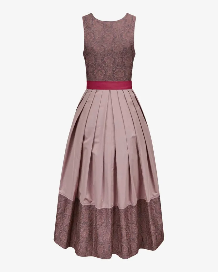 Dirndl lang mit Schürze