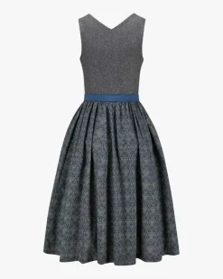 Dirndl lang mit Schürze