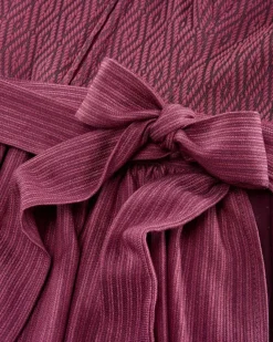 Dirndl lang mit Schürze