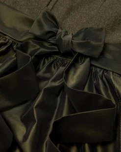 Dirndl lang mit Schürze