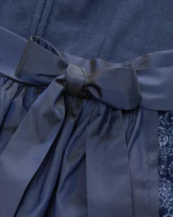 Dirndl lang mit Schürze