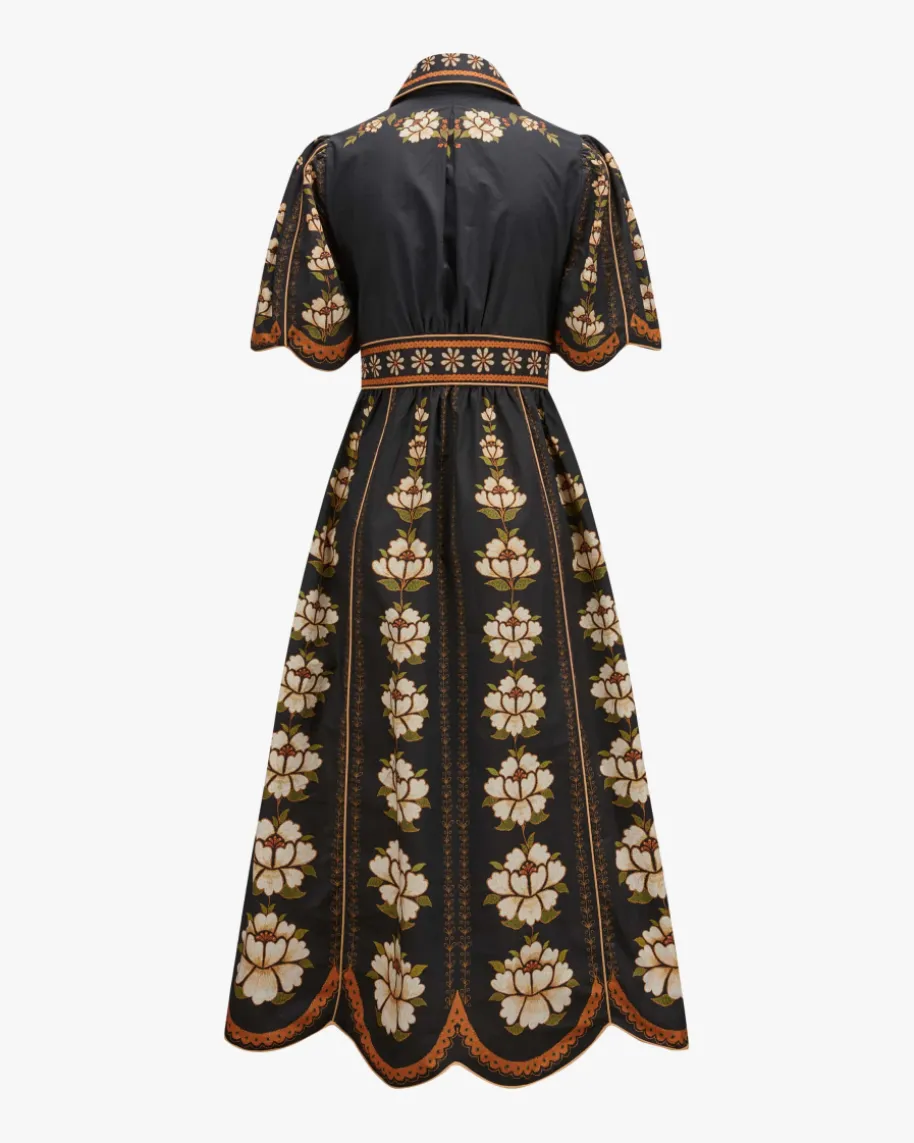 Embroidered Flowers Kleid