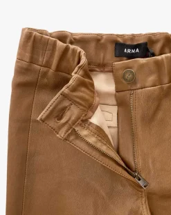 Izzy Hose aus Lammleder