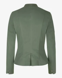 Juliane Trachtenblazer