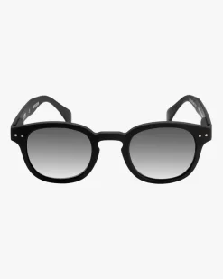 Lesebrille mit verdunkelten Gläsern