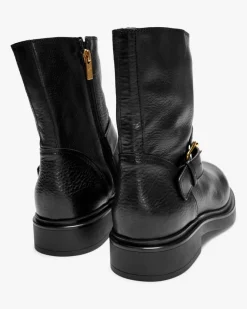 Loren Boots