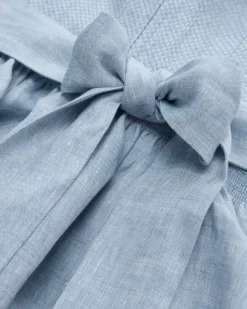 Lyana Leinendirndl lang mit Sylvia Schürze