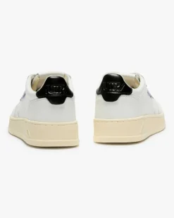Medalist Low Sneaker
