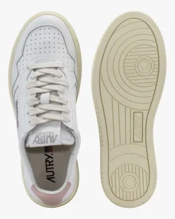 Medalist Low Sneaker