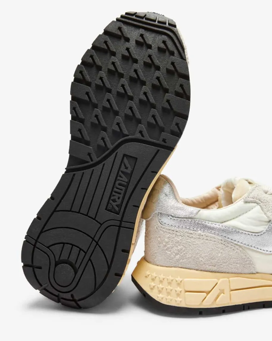 Metallic Reelwind Low Sneaker