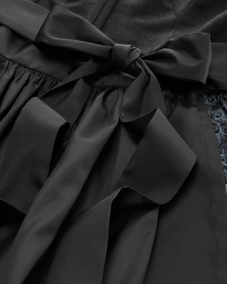 Midi-Dirndl mit Schürze