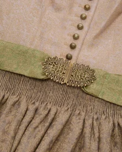 Monika Leinendirndl lang mit Schürze