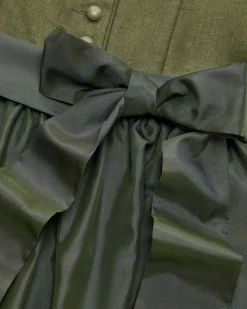 Nora Leinendirndl lang mit Schürze