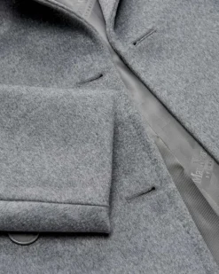 Sheree Caban-Wolljacke