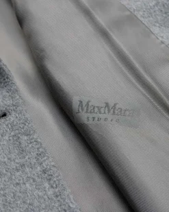 Sheree Caban-Wolljacke