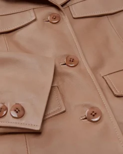 Sleek Statement Lederjacke