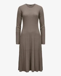 Strickkleid