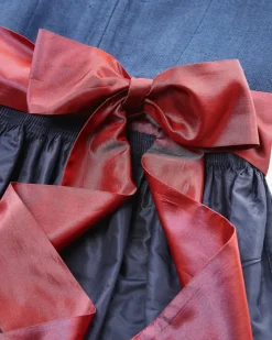 Theresa Dirndl lang mit Seidenschürze