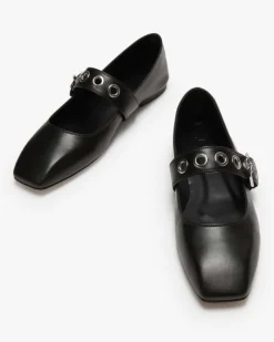 Uma Eyelet Ballerinas
