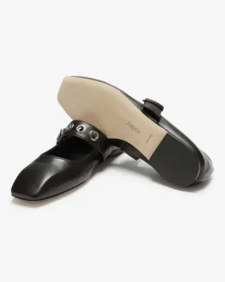 Uma Eyelet Ballerinas